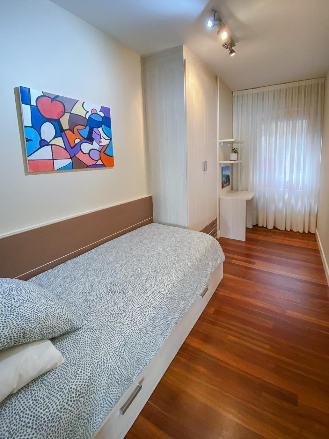 Piso Nuevo Y Espacioso En El Centro De ムンダカ エクステリア 写真